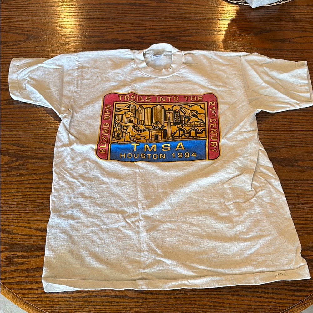 vintage 1994 tmsa shirt cream with red and blue